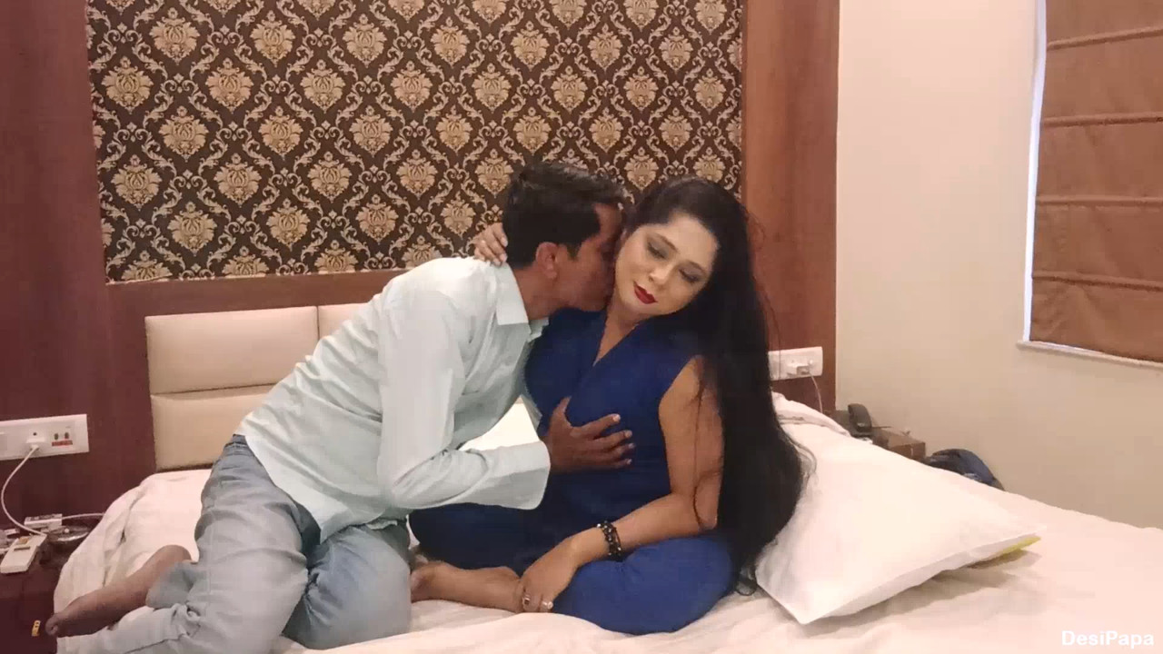 Big Boobs Indian Hot MILF Pussy Licking Hard Sex.mp4_snapshot_00.14.414
