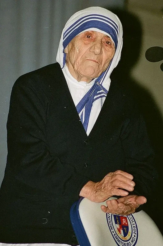 Mother-Teresa-1995-jpg