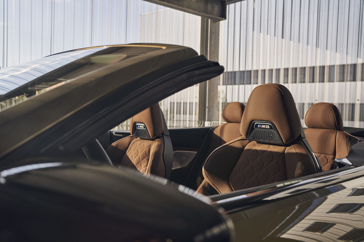 P90448579_highRes_bmw-m8-competition-c