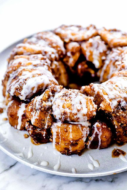 [Image: Monkey-Bread-foodiecrush-com-033.jpg]