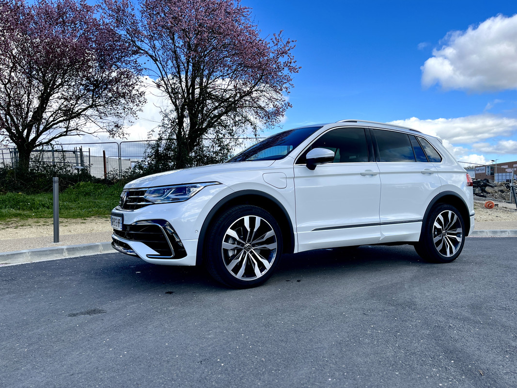 2B61F47E-0BC2-4B0C-95C0-0C556D86BBD0