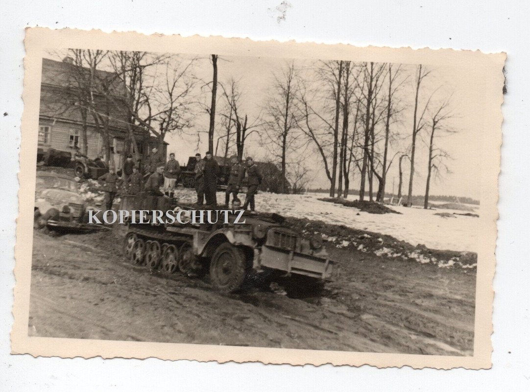 Russland Quartier Soldat Orden SDkfz LKW Halbkette PKW Kübel Krad Gespann