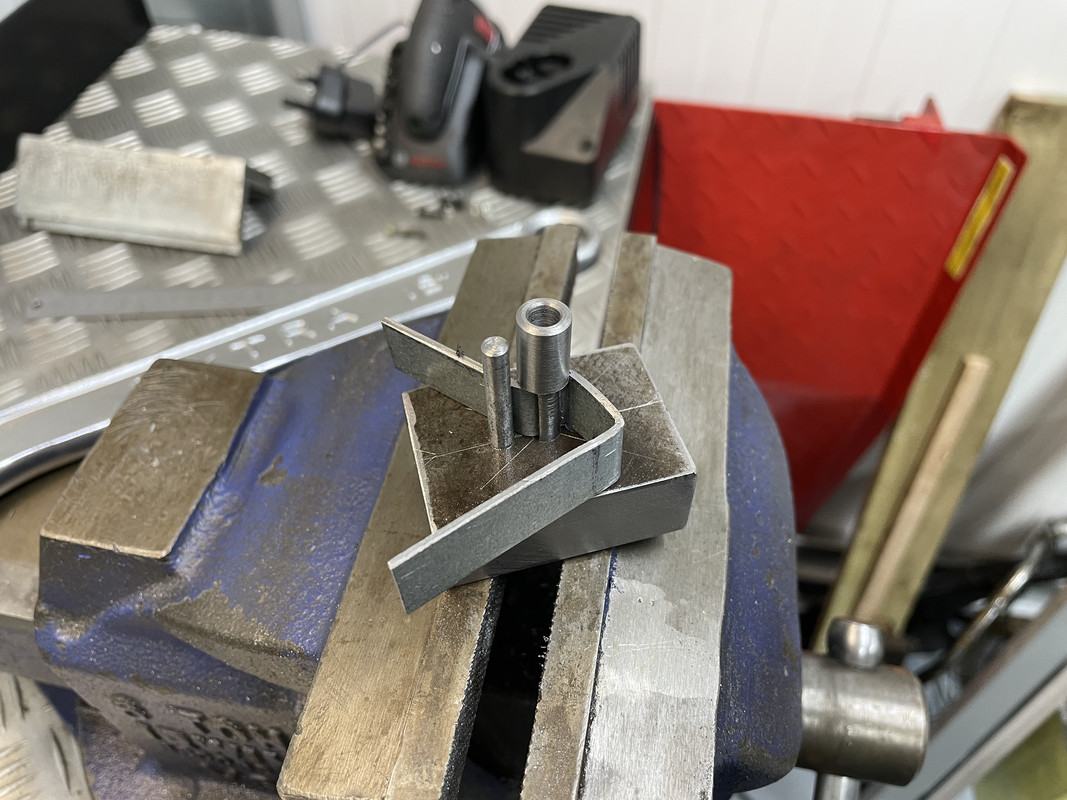 20396C1D-7157-4867-B0B4-70749B3B2AAD