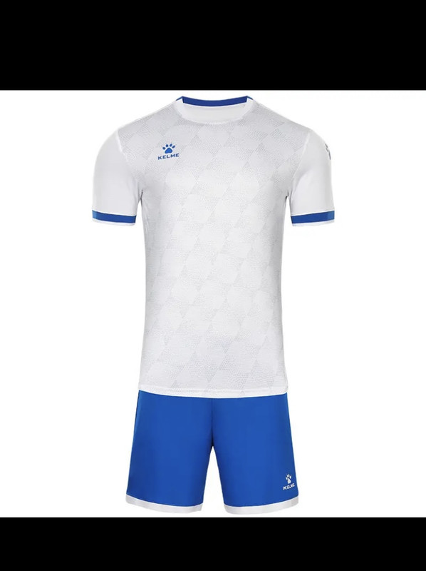 E1E81B3A-FFB9-438A-990E-9310F4324186