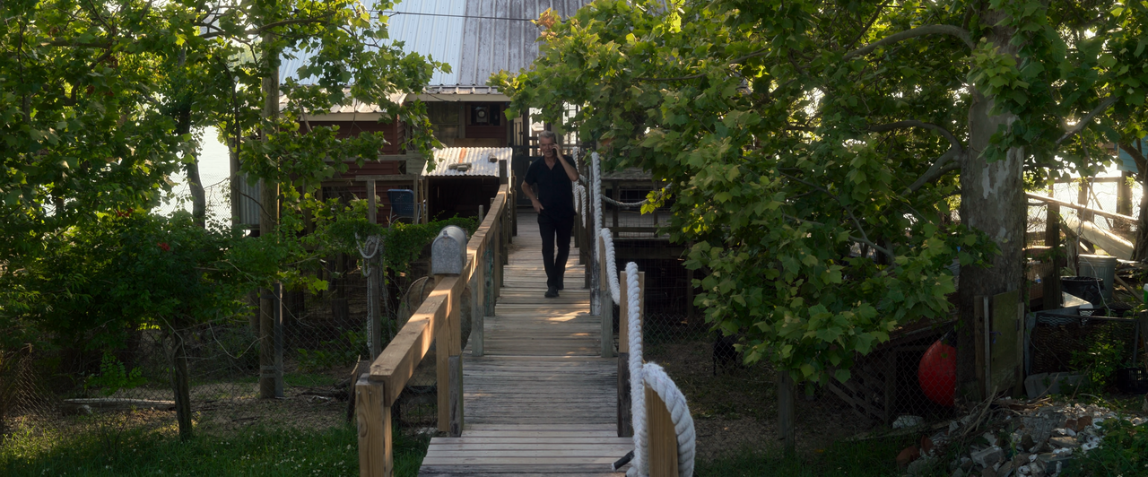 mpv-shot_Fast.Charlie.2023.2160p.UHD.WEB-DL.SDR.HEVC-Нечипорук_00_59_21_0008