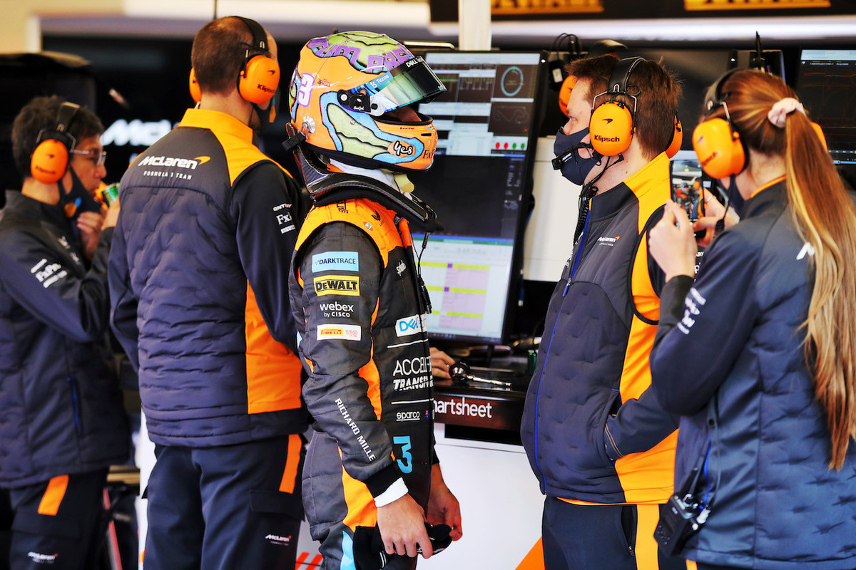 [Imagen: f1-test-barcellona-day-2-gallery-fotografica-51.jpg]