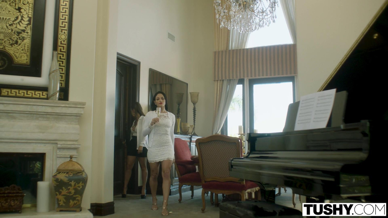 vlcsnap-2023-04-23-10h04m34s575