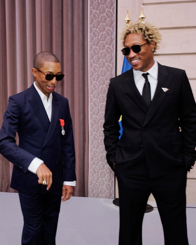 EXCLUSIVE_Very_legendary_French_President_Macron_just_named_Pharrell_la_Légion_d_honneur_(Knig
