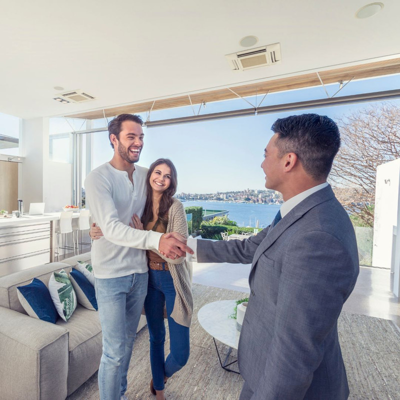 Bienes-Raices-(Venta-de-Propiedad)