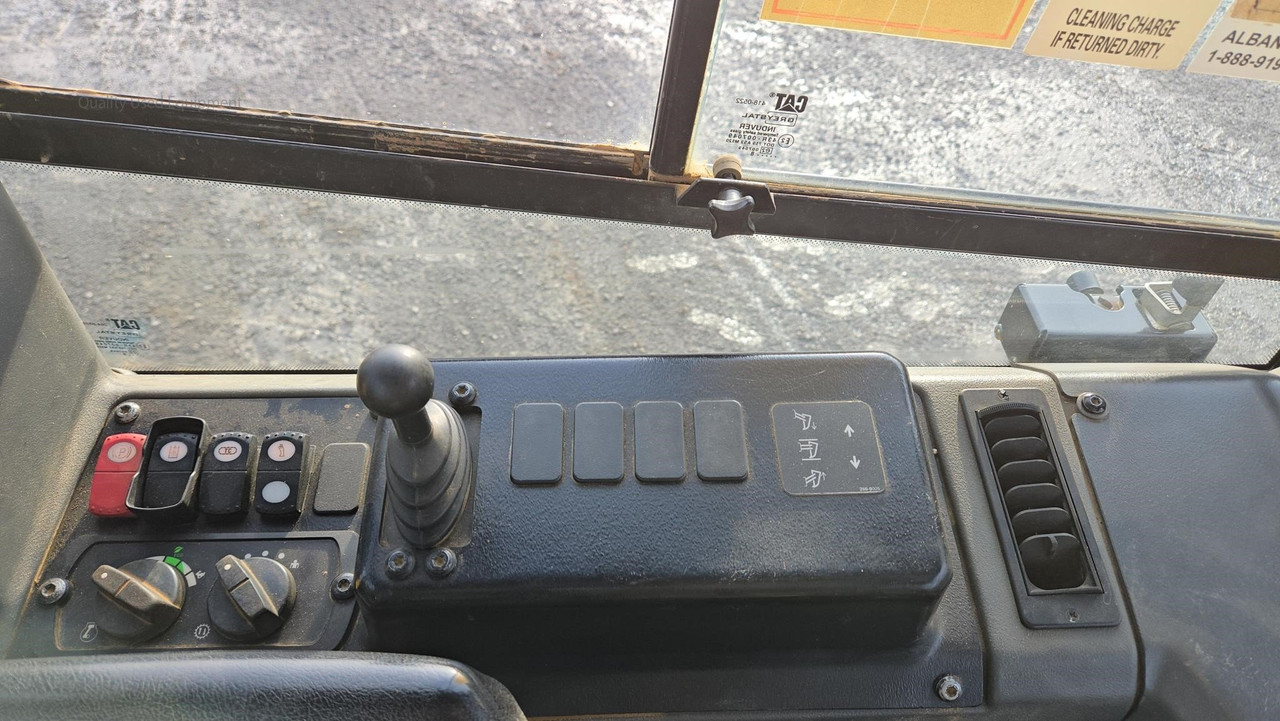 Vehicle thumbnail 15