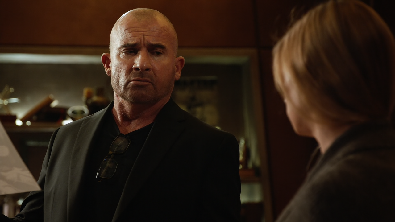 DC's.Legends.of.Tomorrow.S06E04.Bay.of.Squids.1080p.10bit.AMZN.WEB-DL.DDP5.1.HEVC-Vyndros.mkv_snapsh
