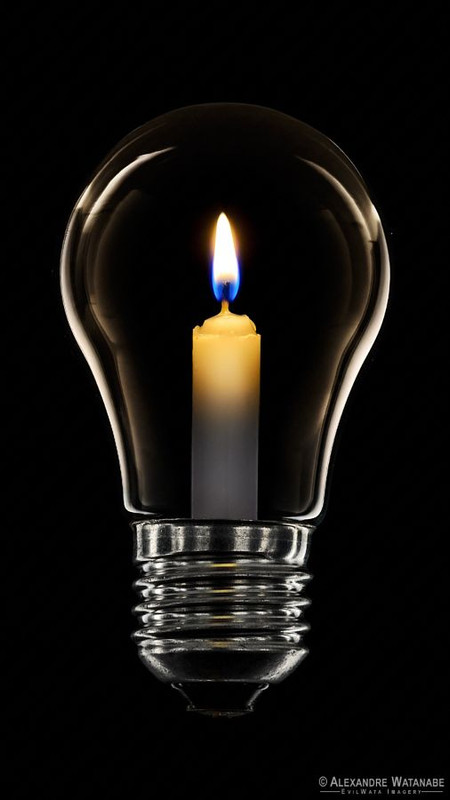 blacknwhitecandlebulb.jpg