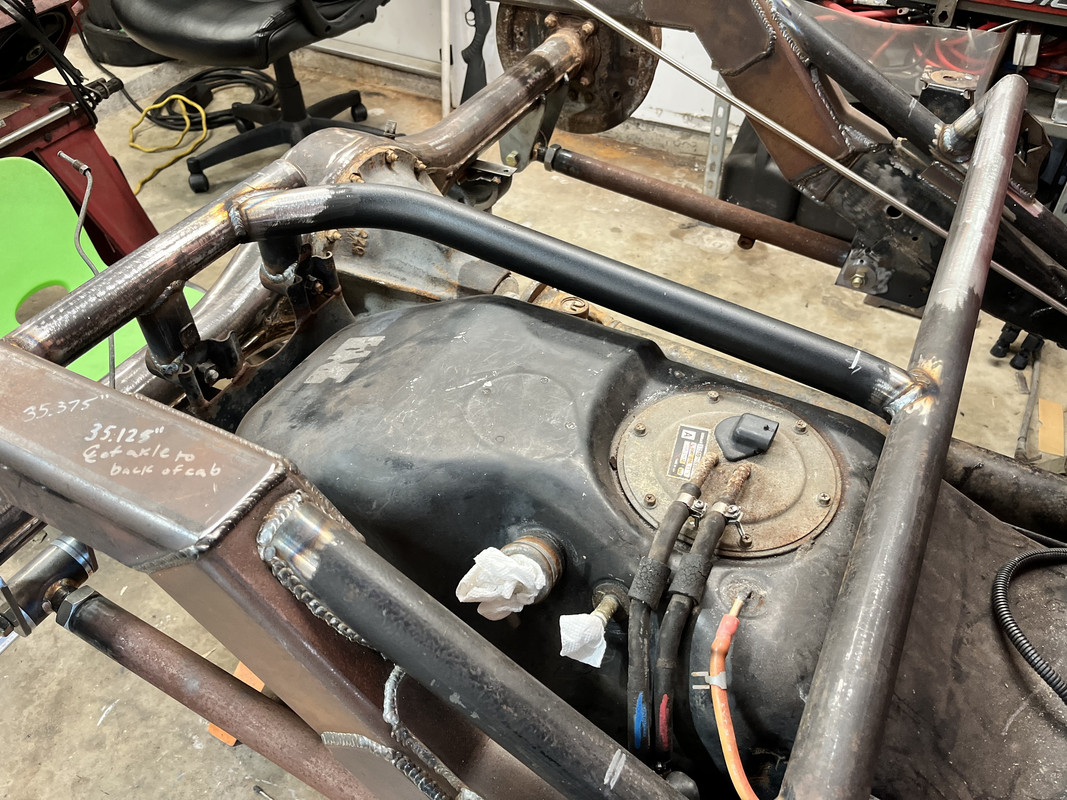 1708699A-853E-40B1-A9F1-BBEDB7D4F957