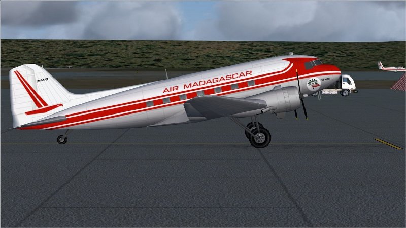 https://i.postimg.cc/6QjTStyY/Air-Madagascar-DC-3-CPAI.jpg