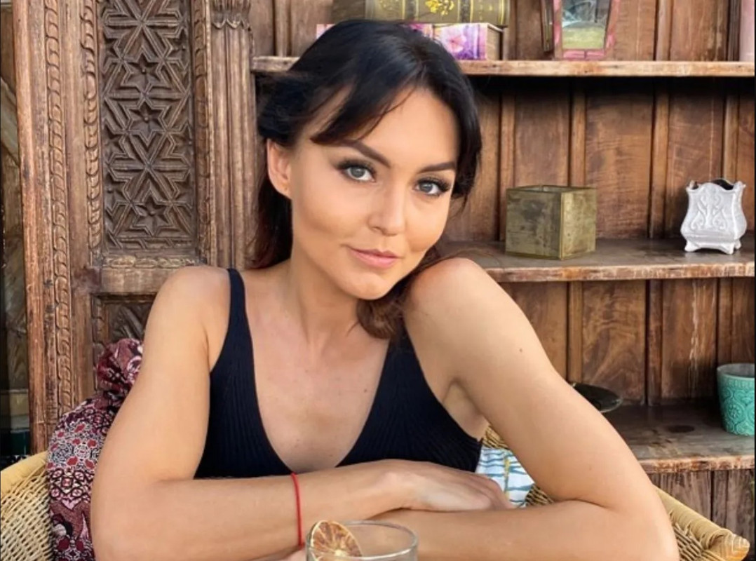 Angelique Boyer muestra sus 3 bikinis más atrevidos 