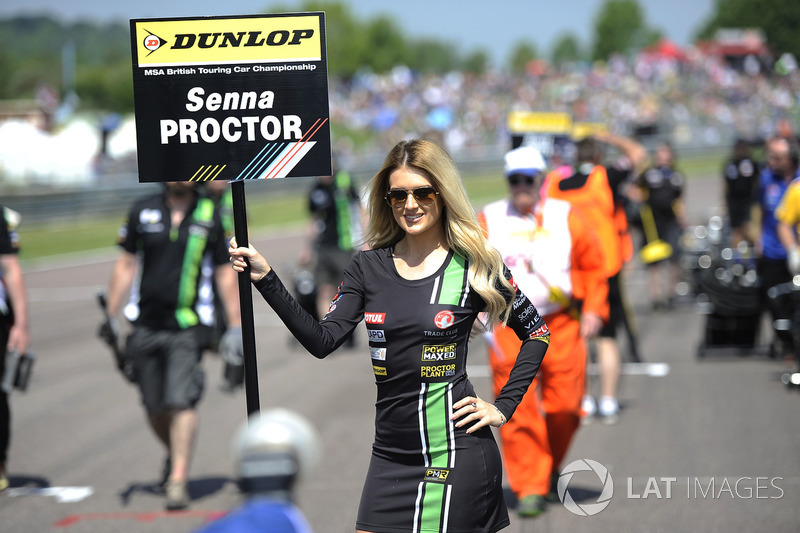 btcc-thruxton-2018-senna-proctor-power-maxed-racing-vauxhall-ast