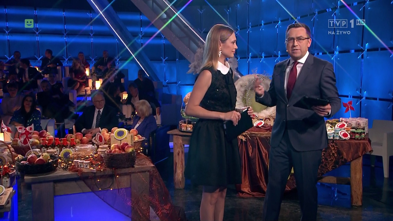 001_TVP_1_HD-21122015-2024.mts (0_00_52) 008359