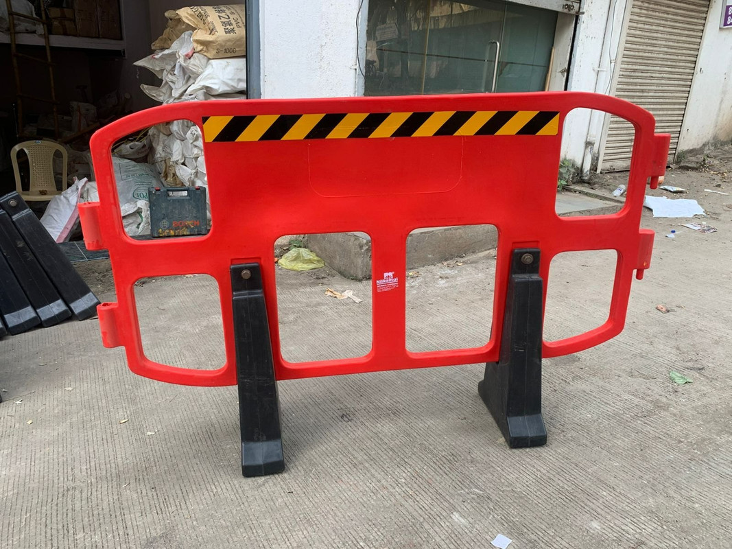 Nilkamal Barricade Fences