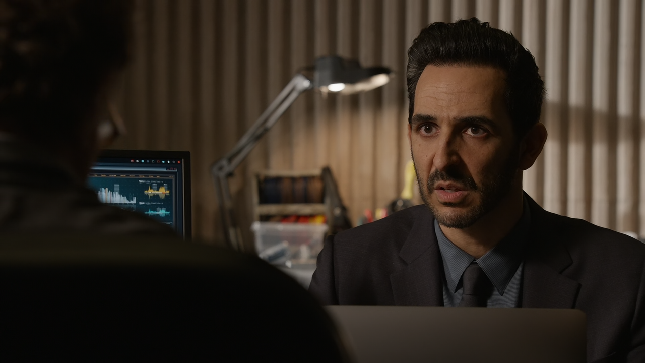 The.Blacklist.S09E10.Arcane.Wireless.1080p.10bit.AMZN.WEB-DL.DDP5.1.HEVC-Vyndros.mkv_snapshot_14.34_