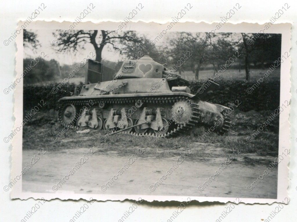 Foto, Wehrmacht, zerstörter Panzer, Hotchkiss H-