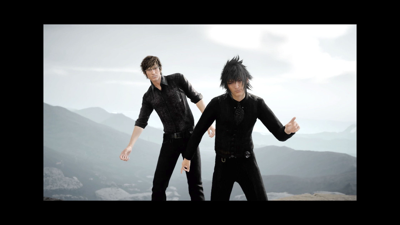 iggy noctis posing but fun