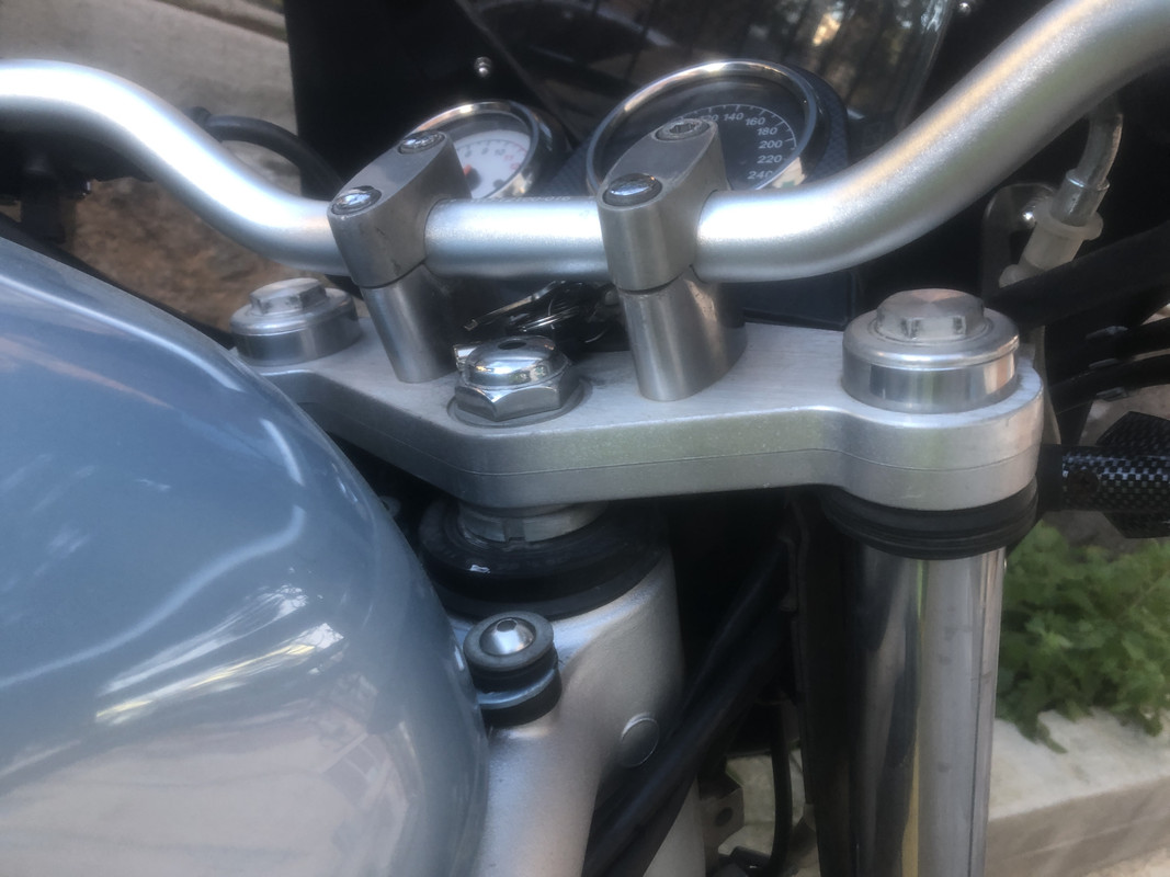 41704466-B321-4247-B320-5AE523DB5F60