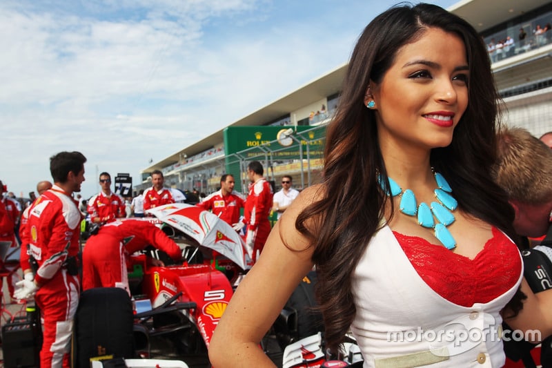 f1-united-states-gp-2016-grid-girl-for-sebastian