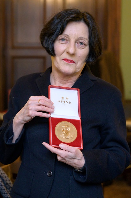 hm-awardportrait
