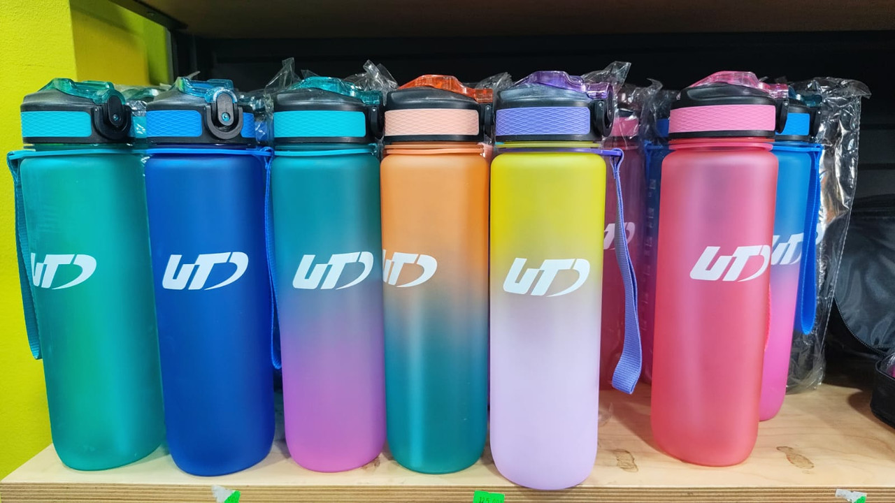 Bouteille de sport LTD en plusieurs dégradés de couleurs givrées