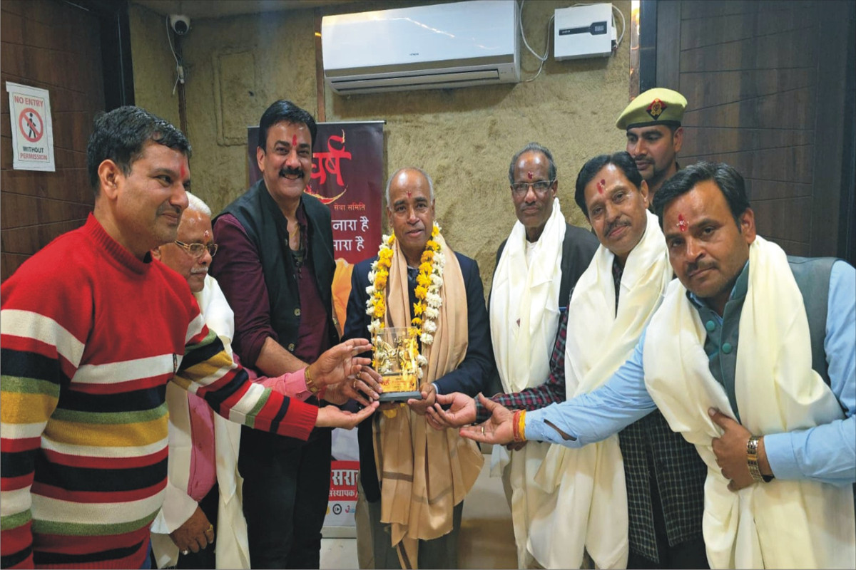 "ऐ मेरे प्यासे वतन" पुस्तक के माध्यम से महेंद्र मोदी सुधारेंगे सूखाग्रस्त क्षेत्रों का जलस्तर 