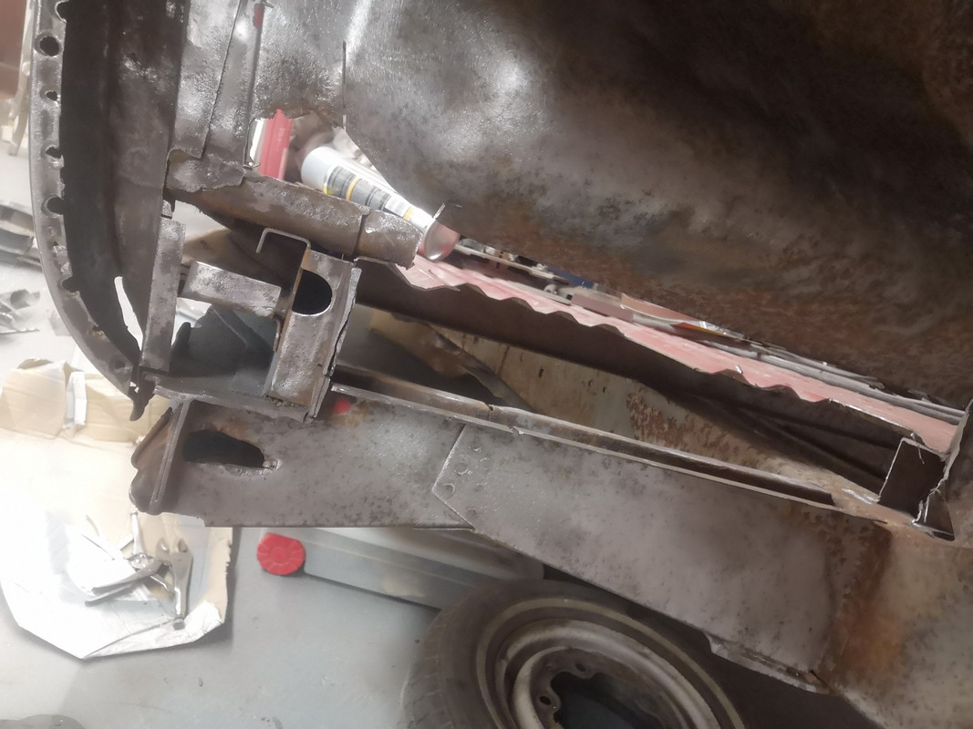 31B3C141-F92F-444A-AFA1-2EF4709B7A2C