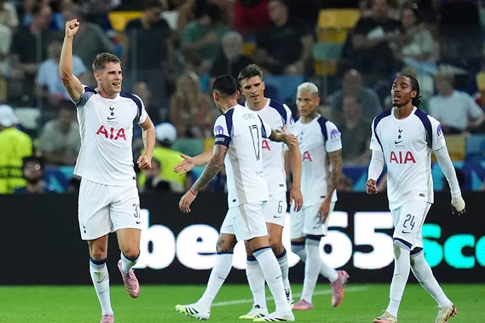 Tottenham vs Burnley, 21h00 ngày 16/08