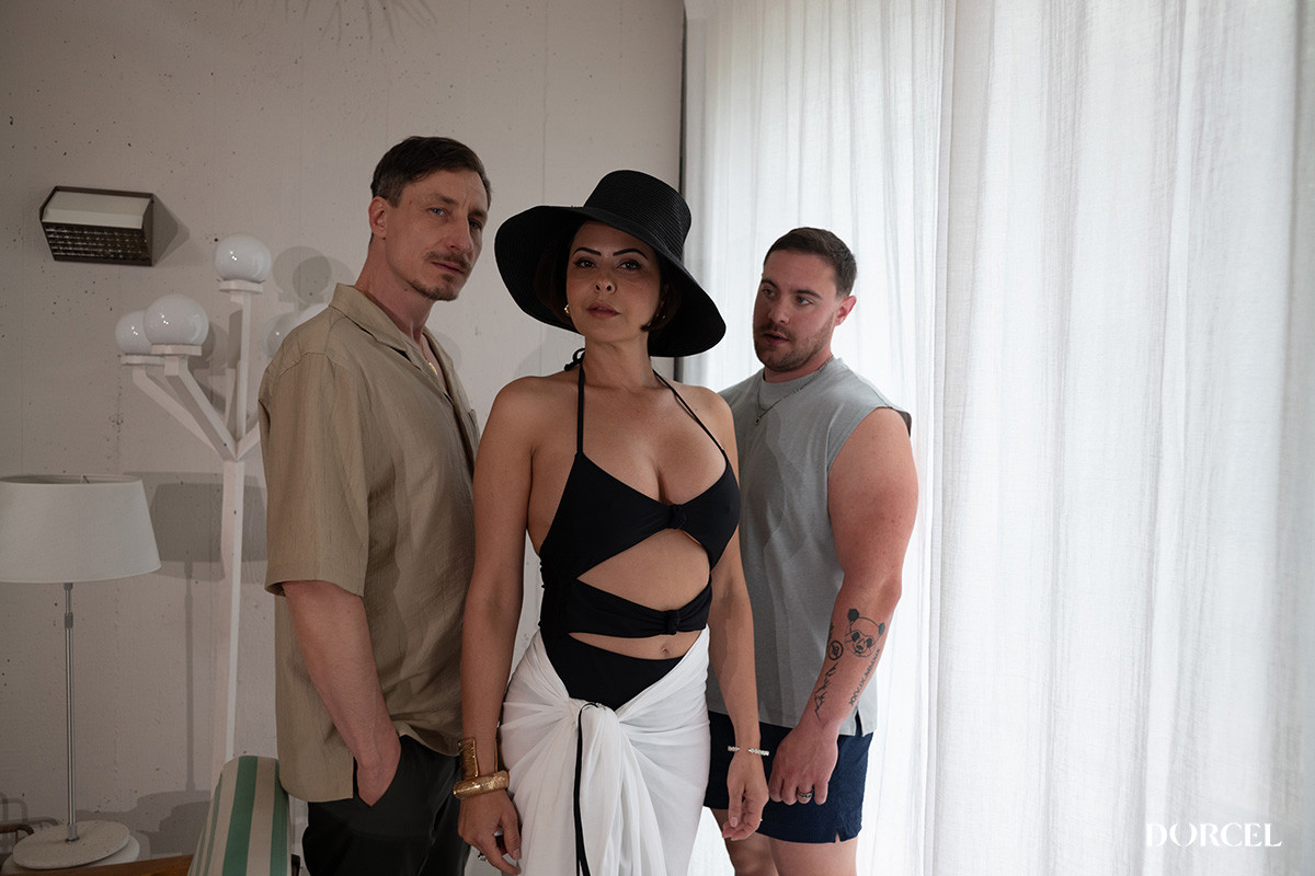 Say you love me / DisMoi Que Tu Maimes... Mariska Nikita Bellucci Anita Rover Clemence Audiard Chloe Duval Lola Bellucci  Diana Lawrence