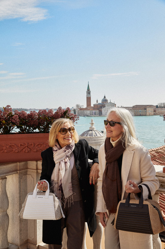Le Sciure di Instagram da Milano a Venezia con Mandarina Duck Le Sciure di Instagram da Milano a Venezia con Mandarina Duck