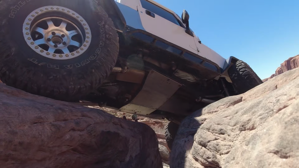 [Image: Four-Wheeler-S05-E10-1080p-HEVC-x265.png]