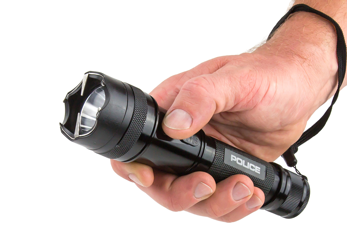 POLICE Metal Stun Gun Flashlight 1109 170 BV Rechargeable 615317640919