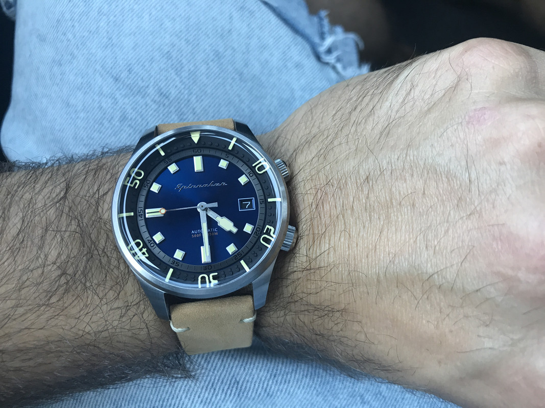 1A2A4FCC-3936-4498-975D-A4EFA880C859