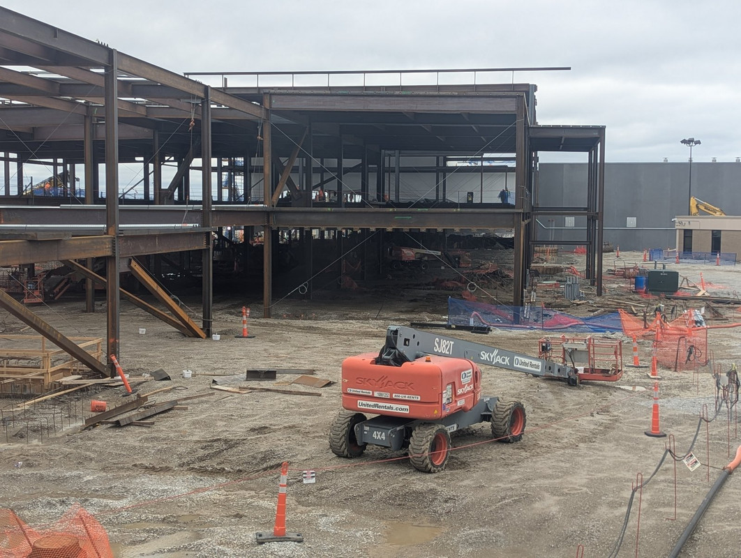 PXL_20250425_184356470