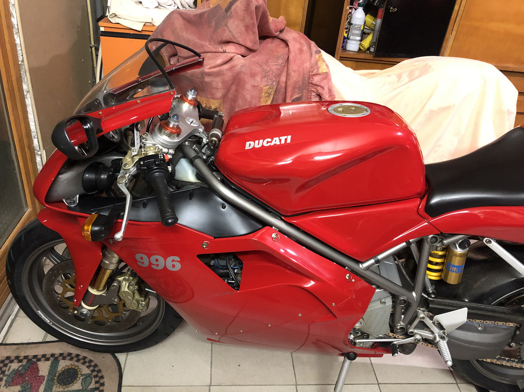 F6F8DB52-D8EF-4F16-ADA3-0B28601C3339