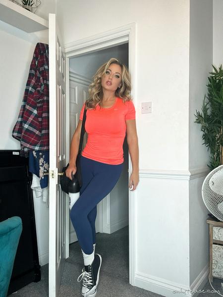 [Image: u-Uu-0001.jpg]