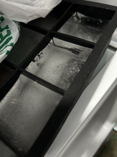 DE9742FC-A702-4611-9826-FA4B3A3F0E34