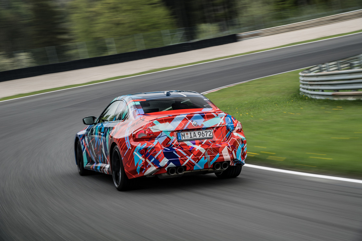 P90467978_highRes_the-all-new-bmw-m2-u