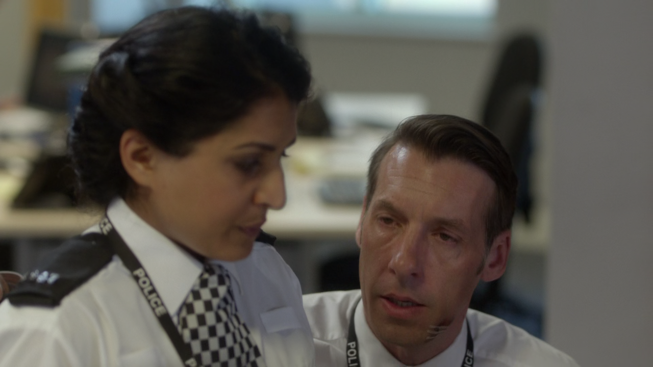 Line.of.Duty.S03E06.1080p.BluRay.REMUX.AVC.DD.5.1-EPSiLON[SS]1