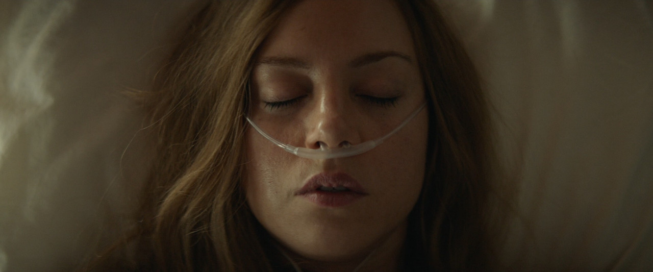 Ingrid Goes West 2017 (1080p x265 10bit Tigole).mkv_snapshot_01.