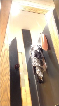 [Image: Voyeur13485082036.jpg]