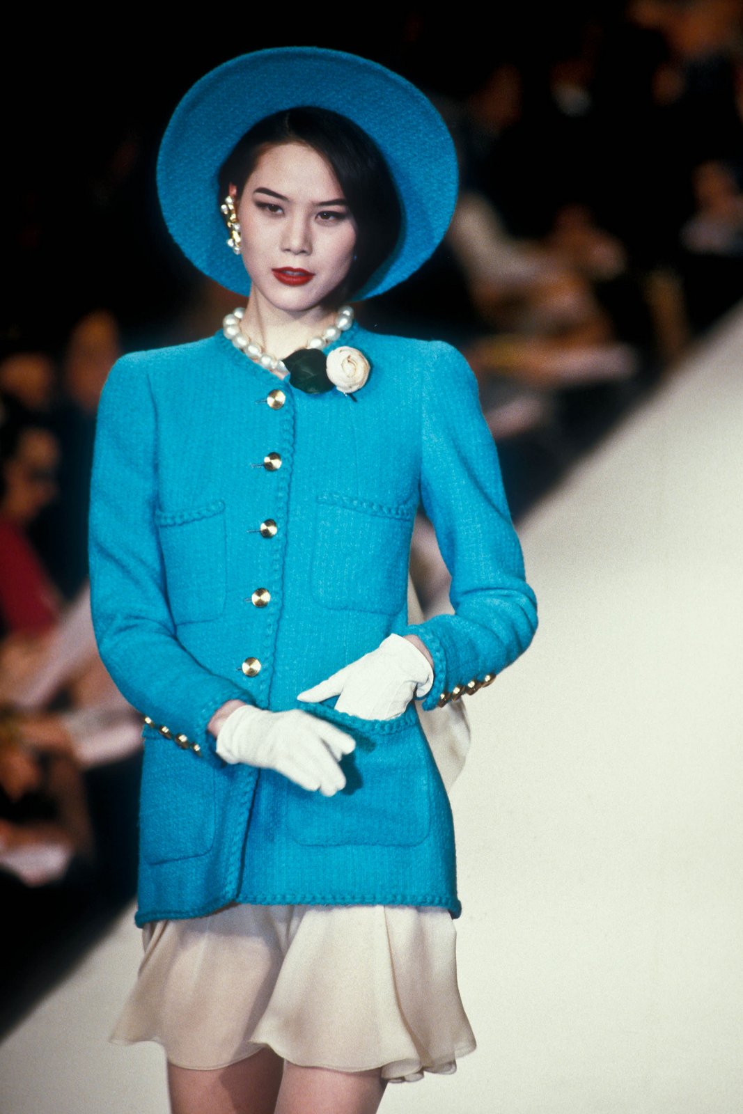 10 Major Chanel Runway Moments from the 90s – CR Fashion Book