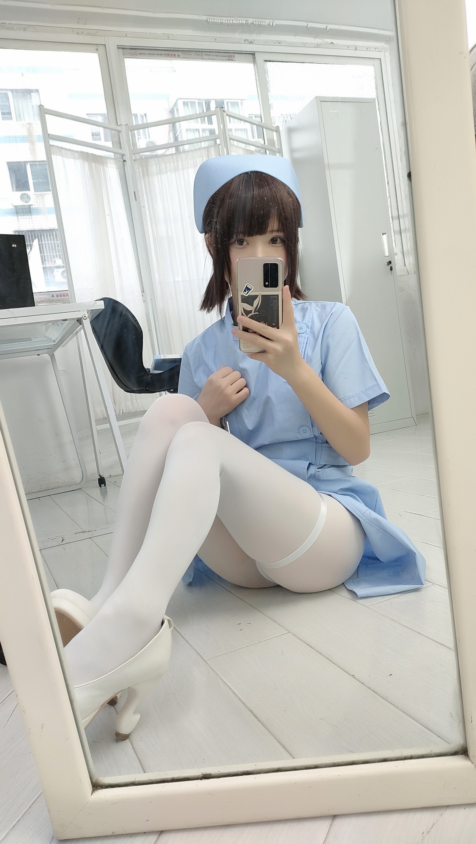 十万珍吱伏特（香川澪）实习生主题摄影作品集｜155P+1V｜1.38GB插图1