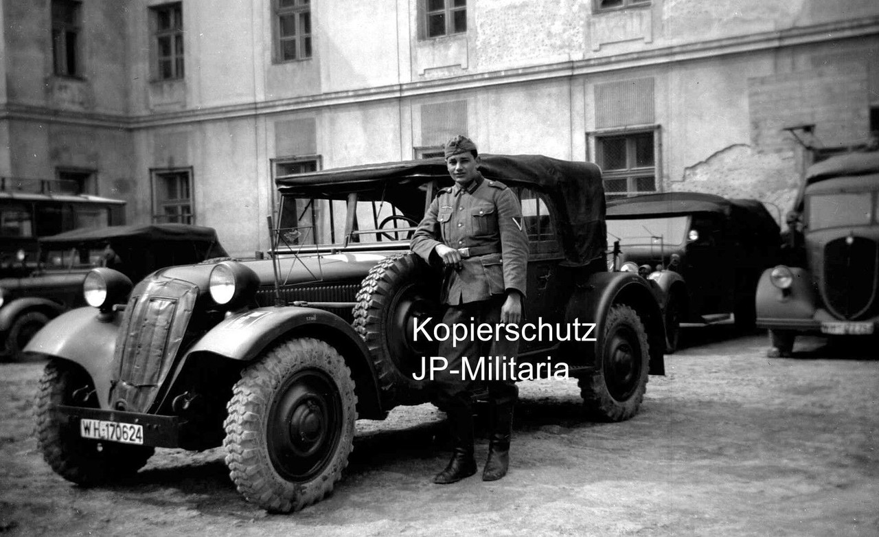 SW Negativ für Foto Wehrmacht Fahrzeug und MG WK