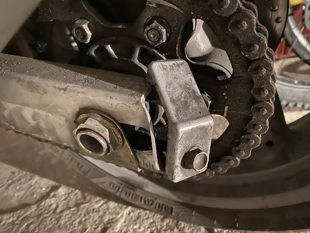 E7583806-7C34-4730-AA17-CB977BA93008