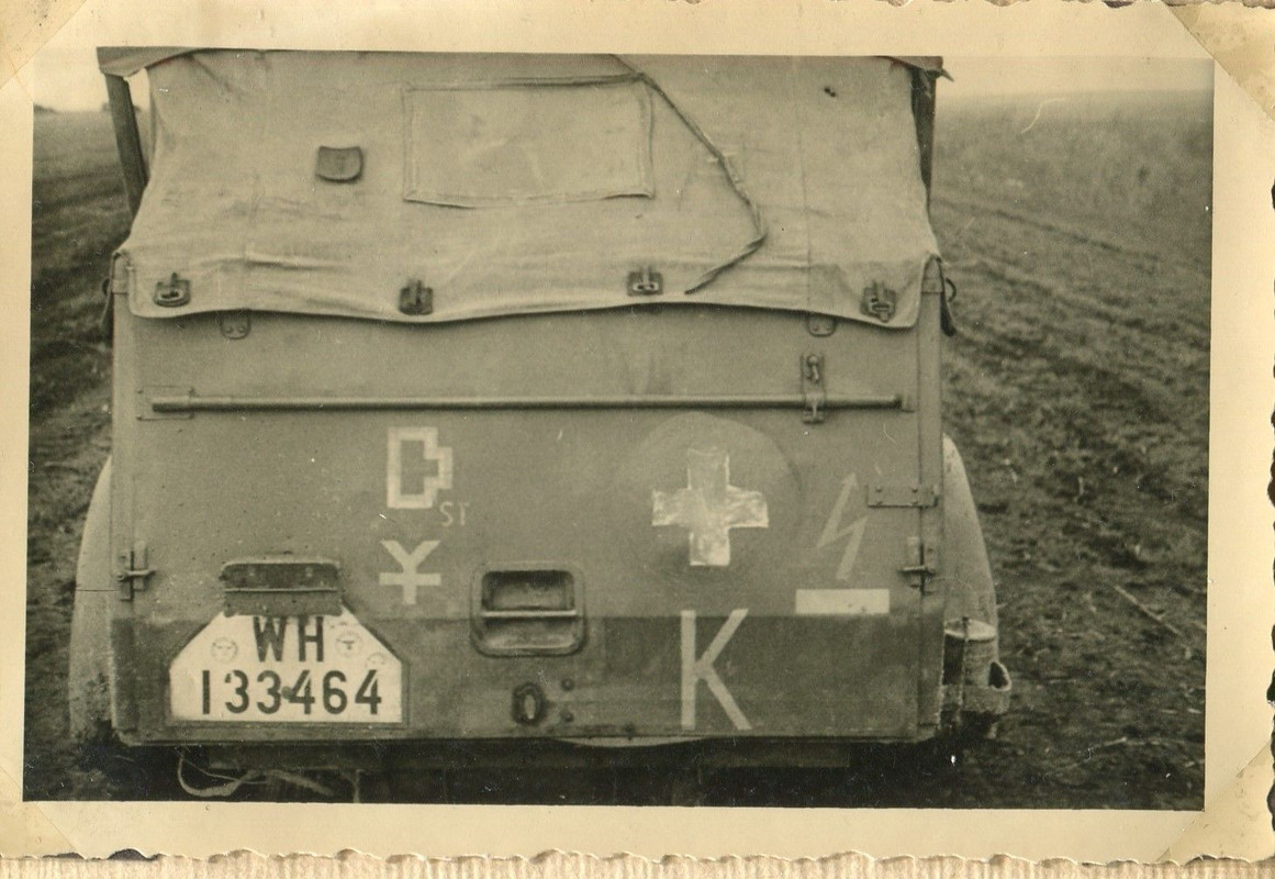 Foto Russland - Fahrzeug Pkw Markierungen Sanitä